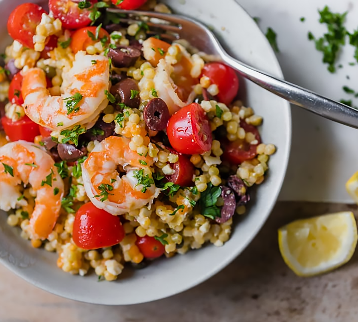 bowl with quinoa and shrimps